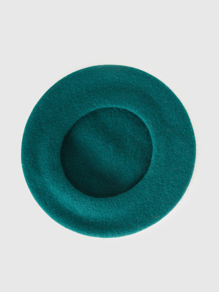 HAT Women image number 2